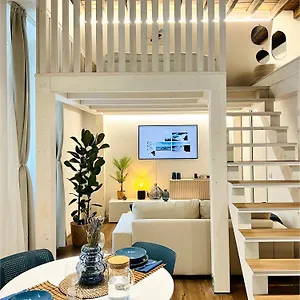 tarra-luxury-suite.italymilanhotels.net/
